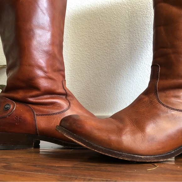 W’s 9.5 Frye Melissa Button Zip Boots -
Cognac - Picture 11 of 16